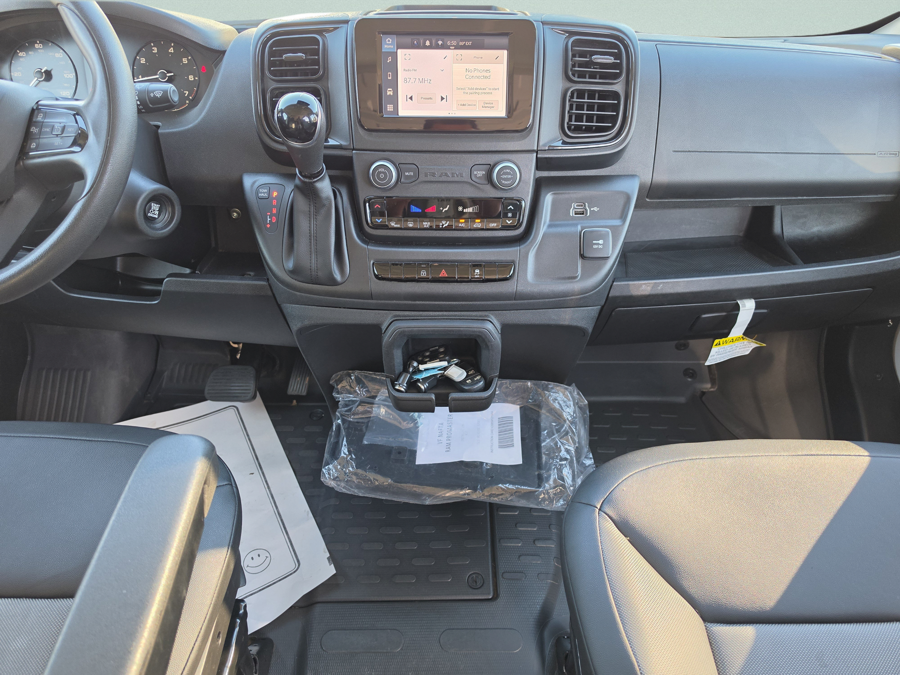 Used 2025 RAM ProMaster 2500 w/ Convenience Group FWD image 19
