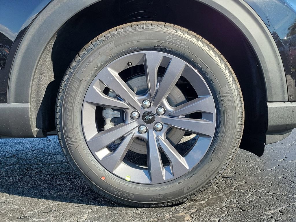 New 2026 Ford Explorer Active w/ Active Comfort Package image 9