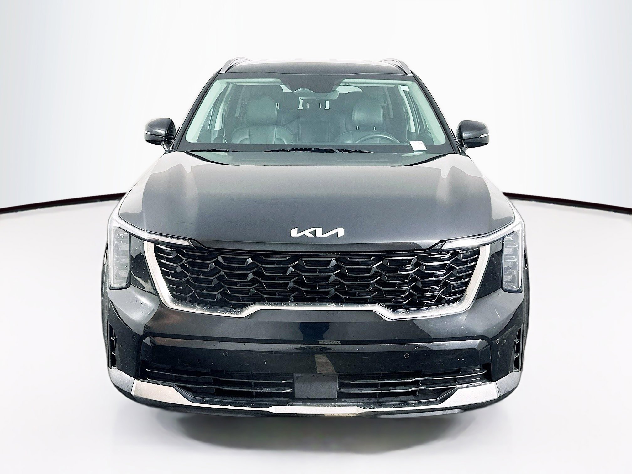 Used 2024 Kia Sorento S image 2