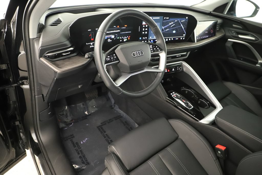 Certified 2025 Audi Q5 Prestige AWD/4WD image 15