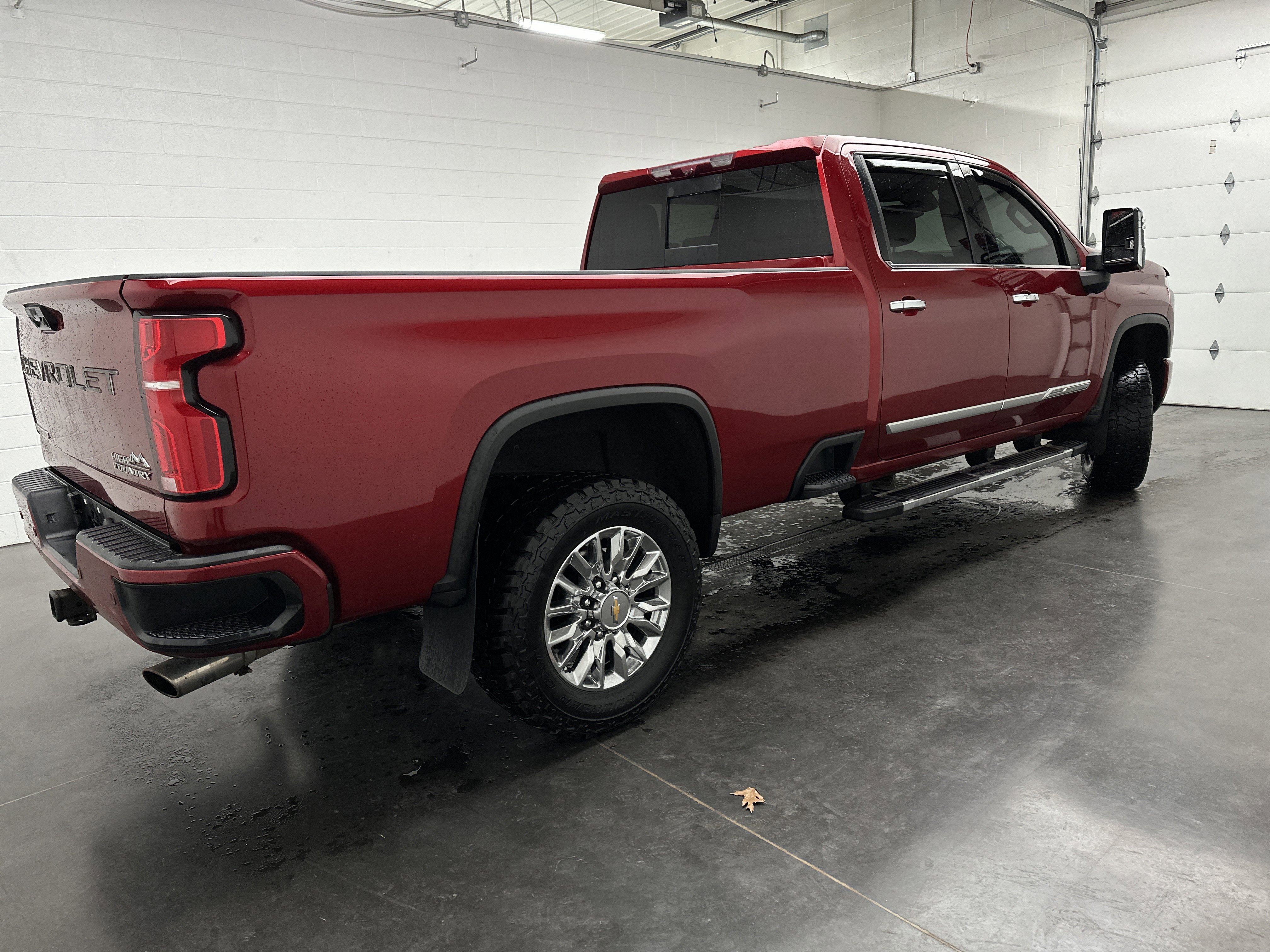 Used 2024 Chevrolet Silverado 3500 High Country w/ High Country Premium Package image 11
