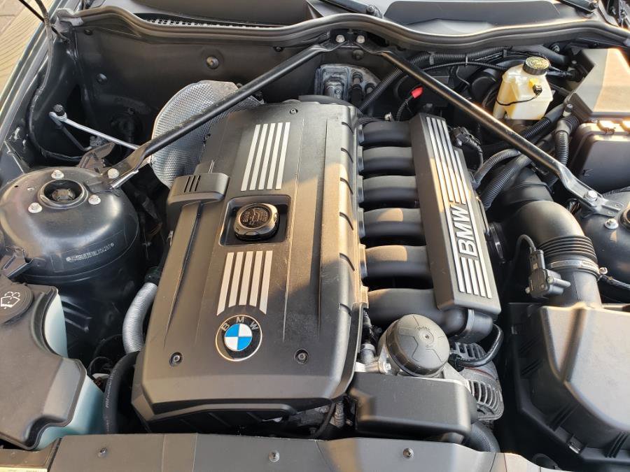 Used 2008 BMW Z4 3.0si image 17