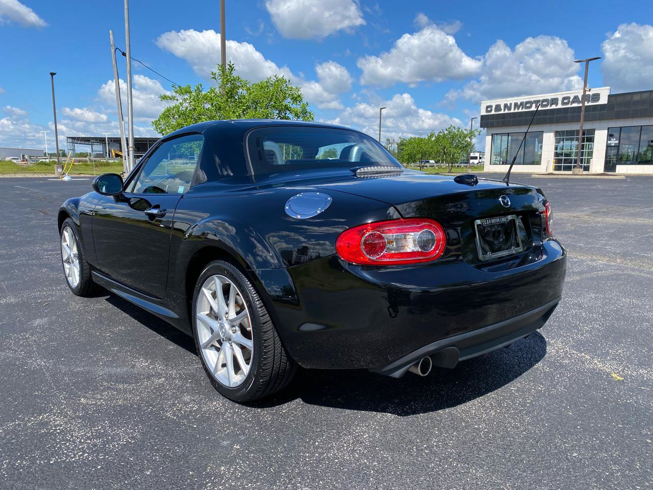 Used 2012 MAZDA MX-5 Miata Grand Touring w/ Premium Pkg RWD image 14