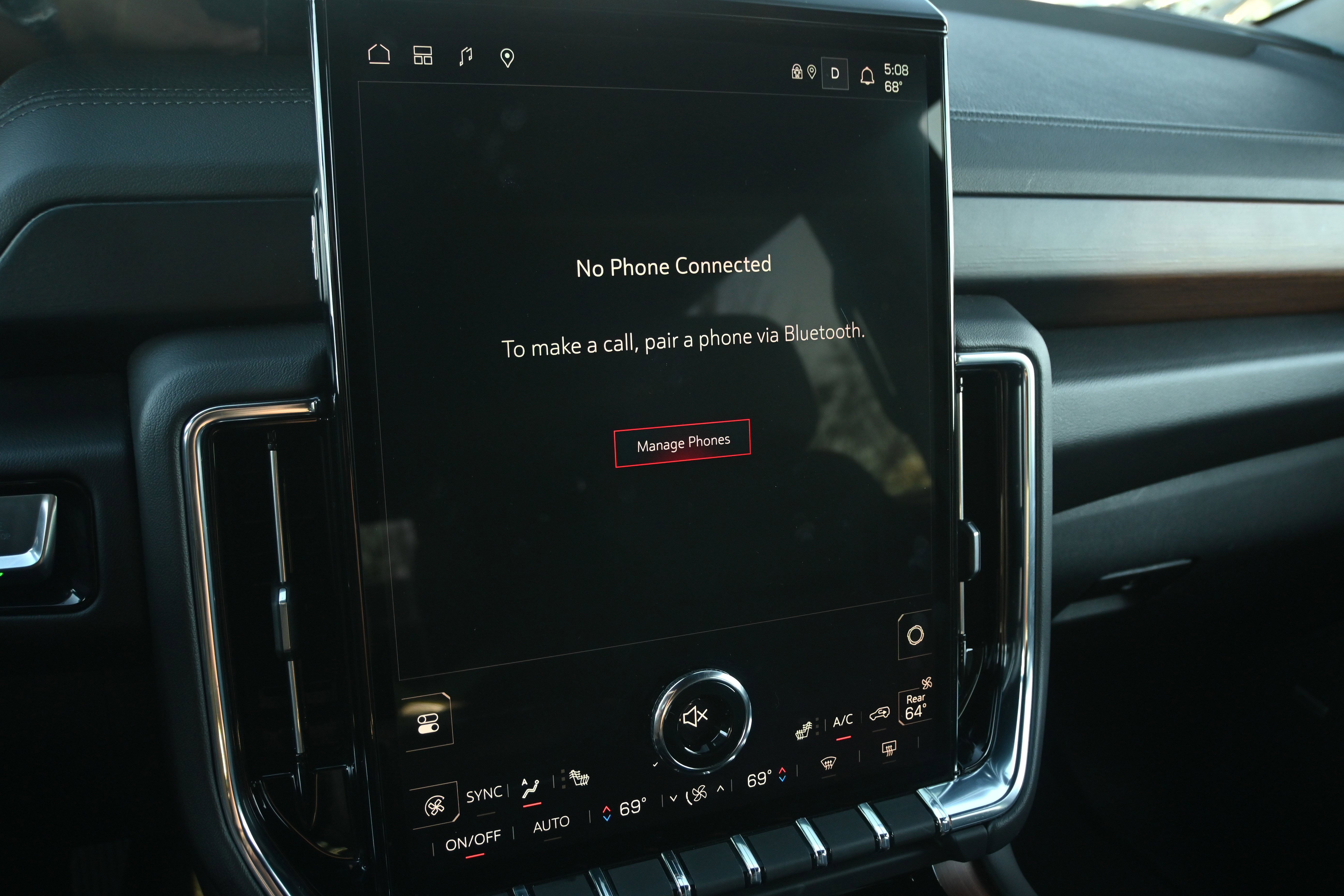 Used 2025 GMC Yukon Denali image 37