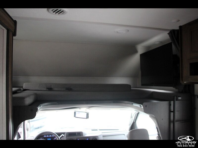 Used 2022 Ford E-450 and Econoline 450 Super Duty w/ Motorhome Prep Package RWD image 36