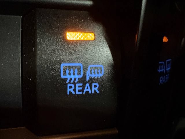 Certified 2020 Toyota 4Runner Venture w/ Moonroof Package AWD/4WD image 19