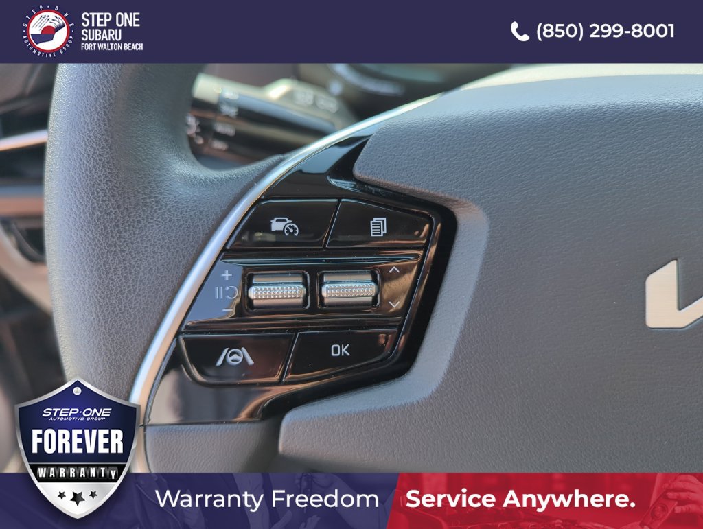 Used 2025 Kia Niro LX FWD image 22