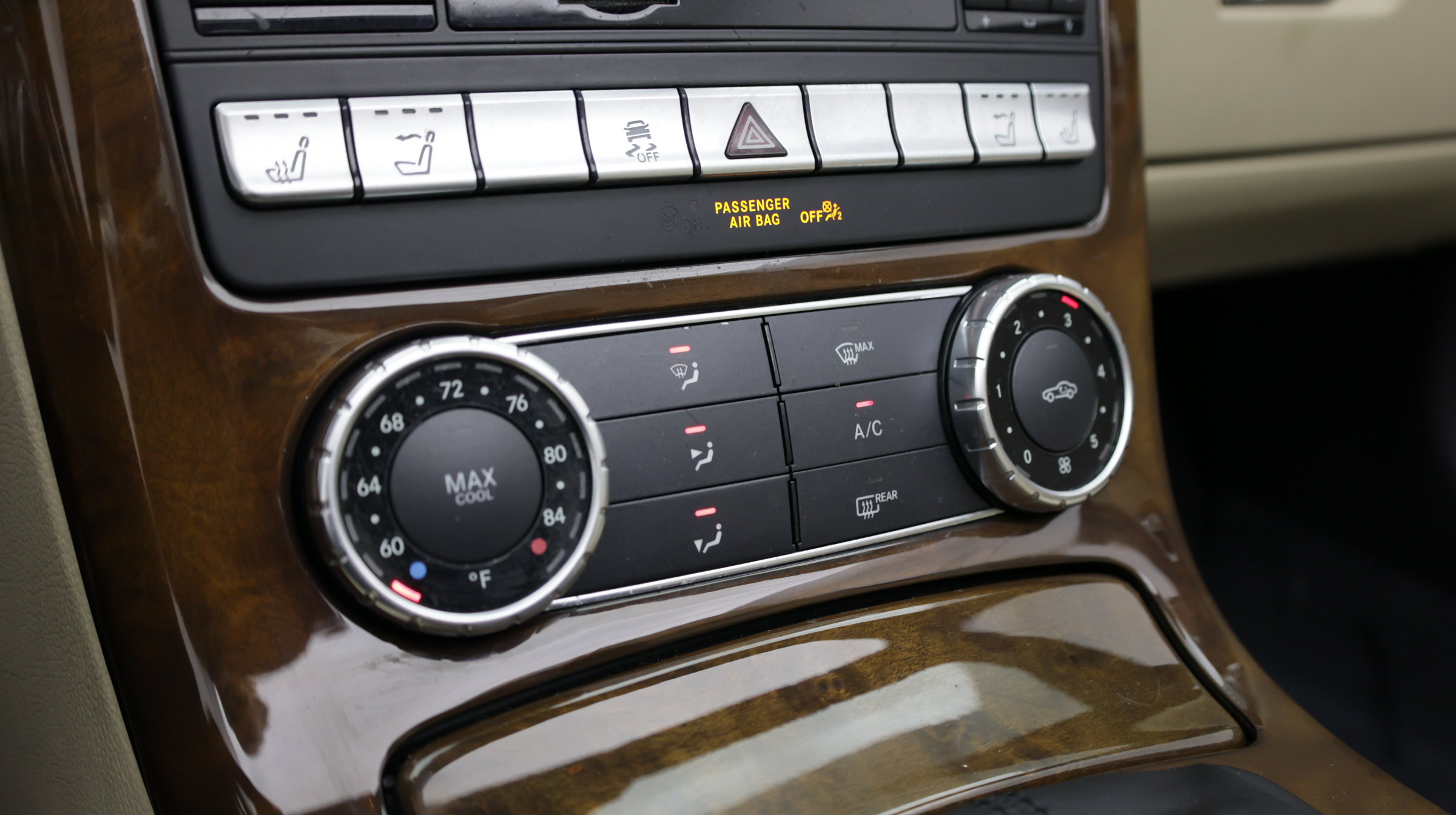 Used 2015 Mercedes-Benz SLK 250 image 21