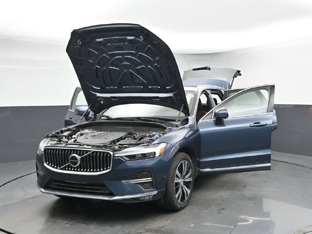 Used 2023 Volvo XC60 B5 Plus w/ Protection Package Premier AWD/4WD image 47