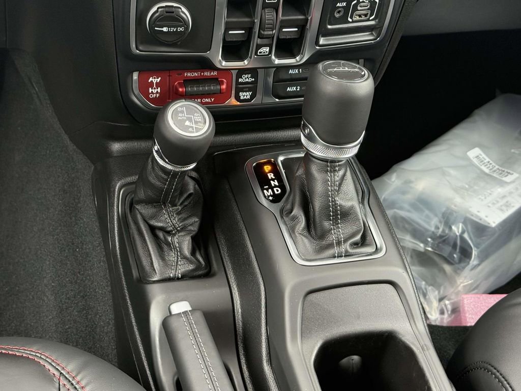 New 2026 Jeep Gladiator Rubicon AWD/4WD image 17