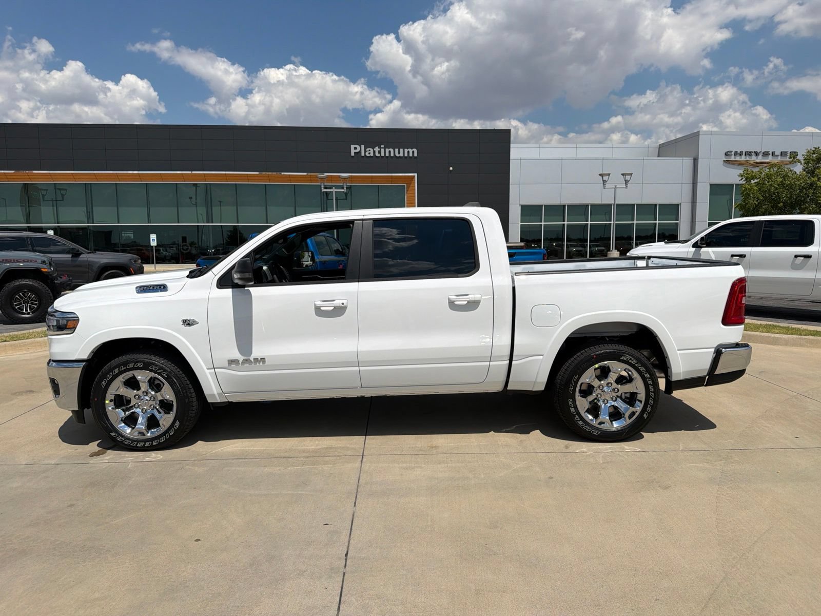 New 2027 RAM 1500 4x4 Crew Cab video 2