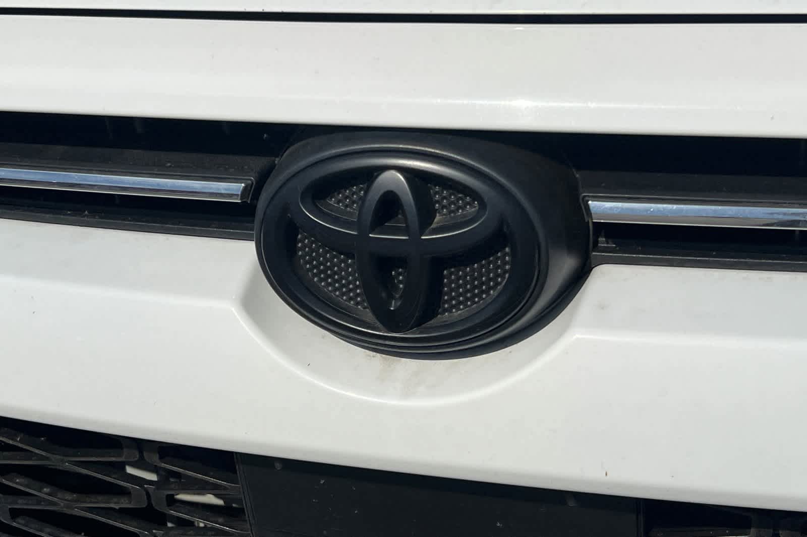 Used 2021 Toyota 4Runner Venture w/ Moonroof Package image 13