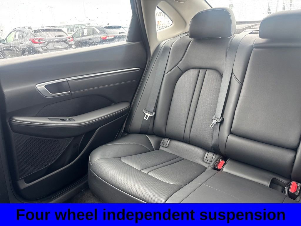 Used 2023 Hyundai Sonata Limited w/ Preferred Accessory Package image 13