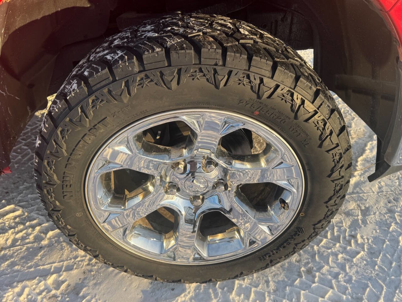 Used 2016 RAM 1500 Classic SLT w/ Luxury Group image 17