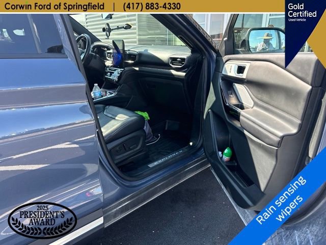 Used 2021 Ford Explorer Platinum w/ Equipment Group 601A AWD/4WD image 13