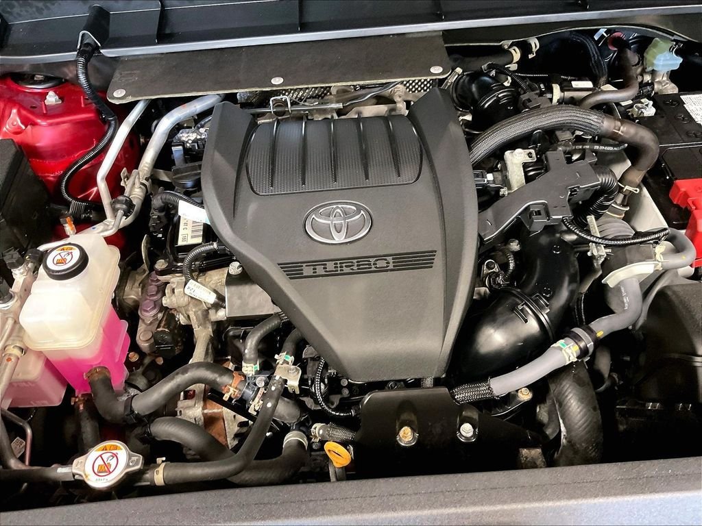 Used 2023 Toyota Highlander XLE AWD/4WD image 36
