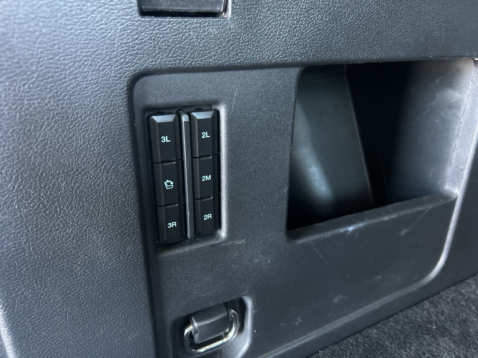 Used 2024 Ford Expedition Max Limited image 12