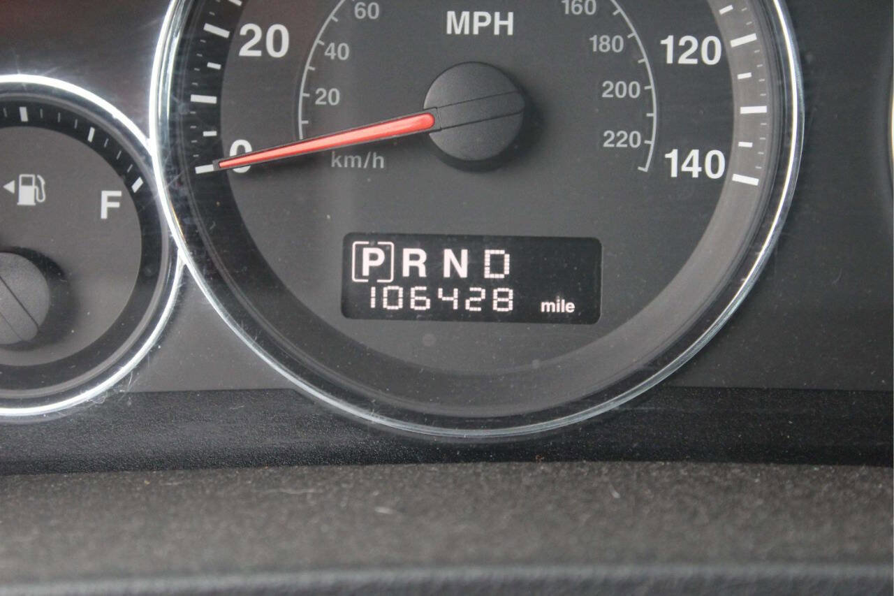 Used 2009 Jeep Grand Cherokee Laredo image 10