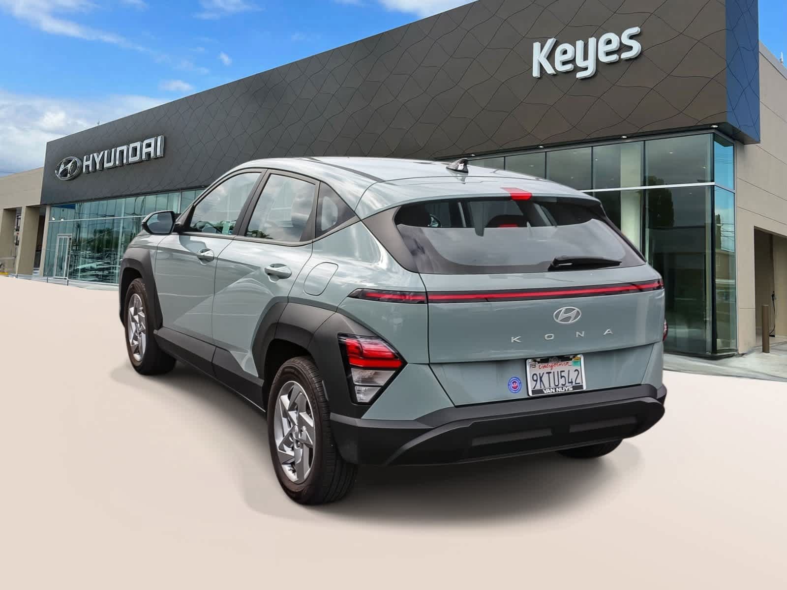 Certified 2024 Hyundai Kona SE FWD image 7