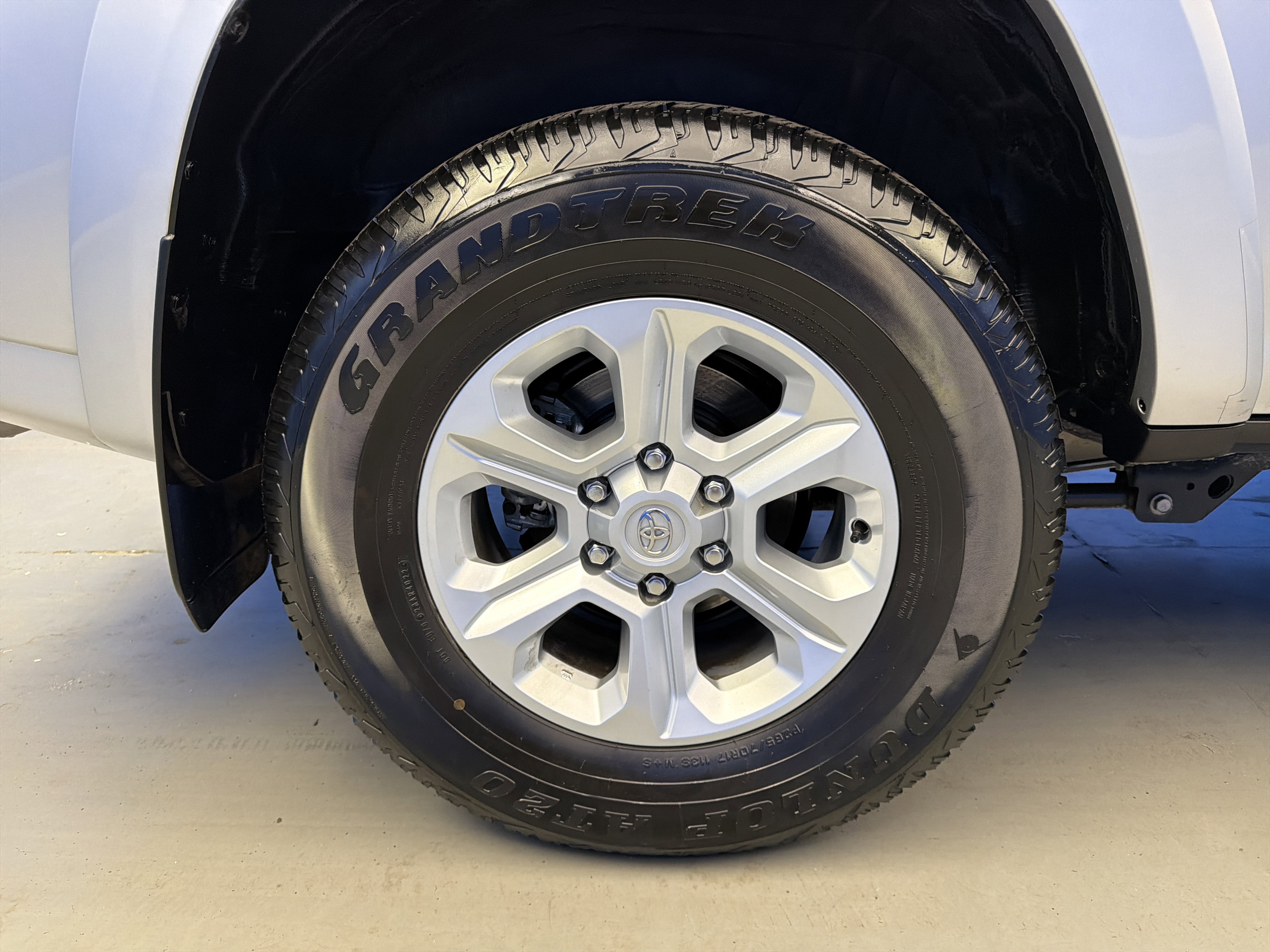 Used 2023 Toyota 4Runner SR5 RWD image 9