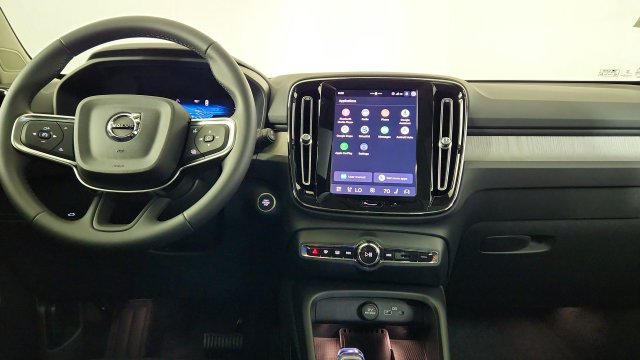 New 2026 Volvo XC40 B5 Plus w/ Climate Package AWD/4WD image 26