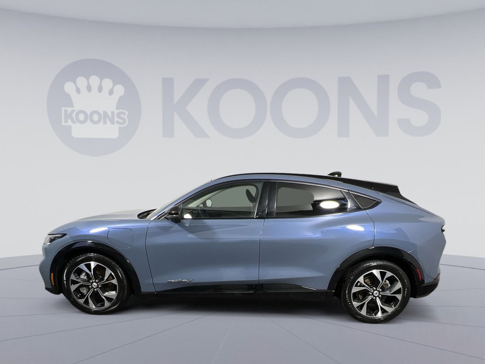 Used 2023 Ford Mustang Mach-E Premium image 2