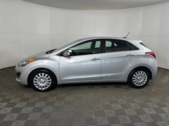 Used 2017 Hyundai Elantra GT image 6