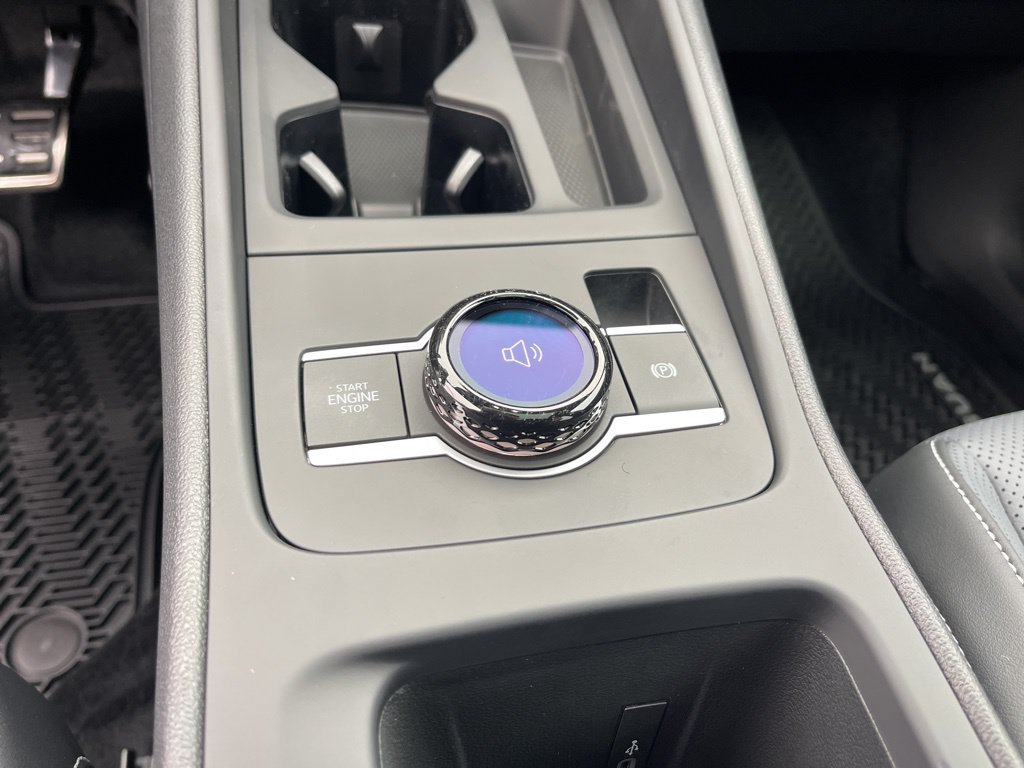 New 2026 Volkswagen Tiguan SE R-Line AWD/4WD image 11