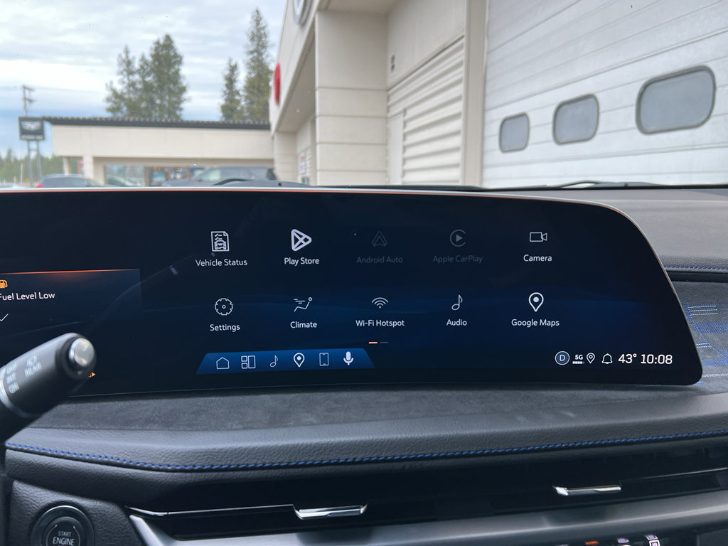 Used 2025 Cadillac XT4 Sport image 21