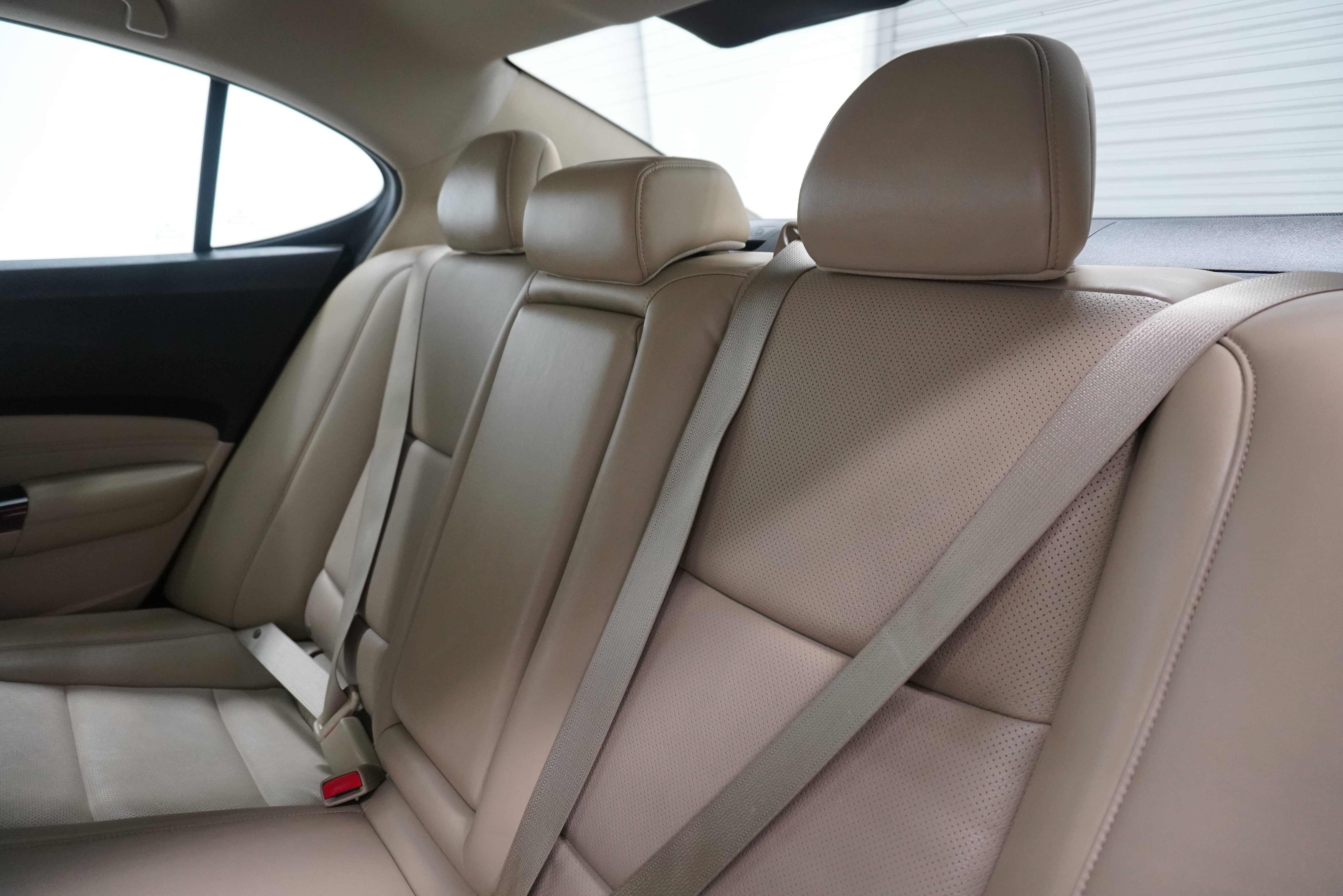 Used 2015 Acura TLX w/ Technology Package FWD image 13