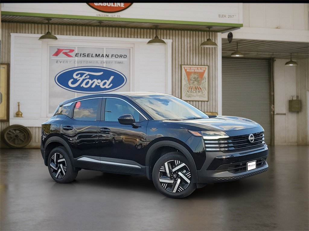 Used 2025 Nissan Kicks SV