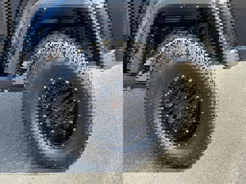 Used 2022 Jeep Gladiator Overland w/ Trailer Tow Package image 15