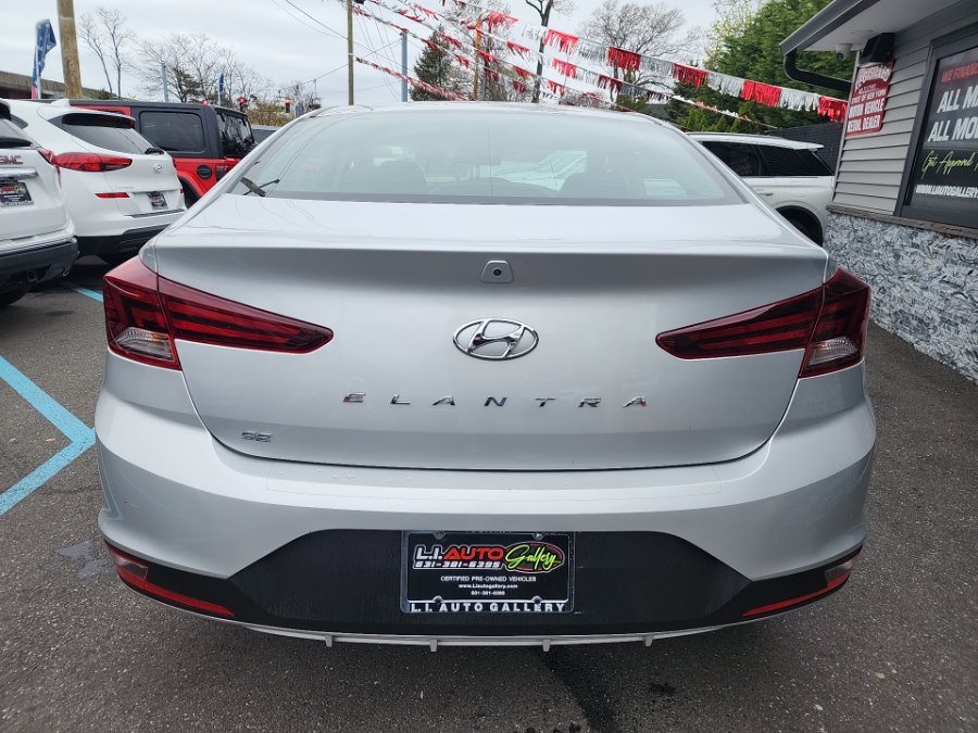 Used 2019 Hyundai Elantra SE w/ Cargo Package FWD image 8