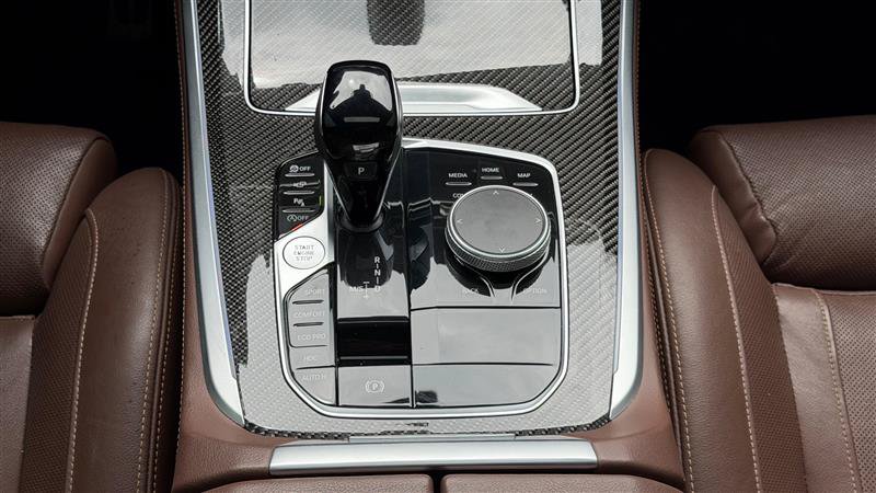 Used 2022 BMW X5 M50i AWD/4WD image 31