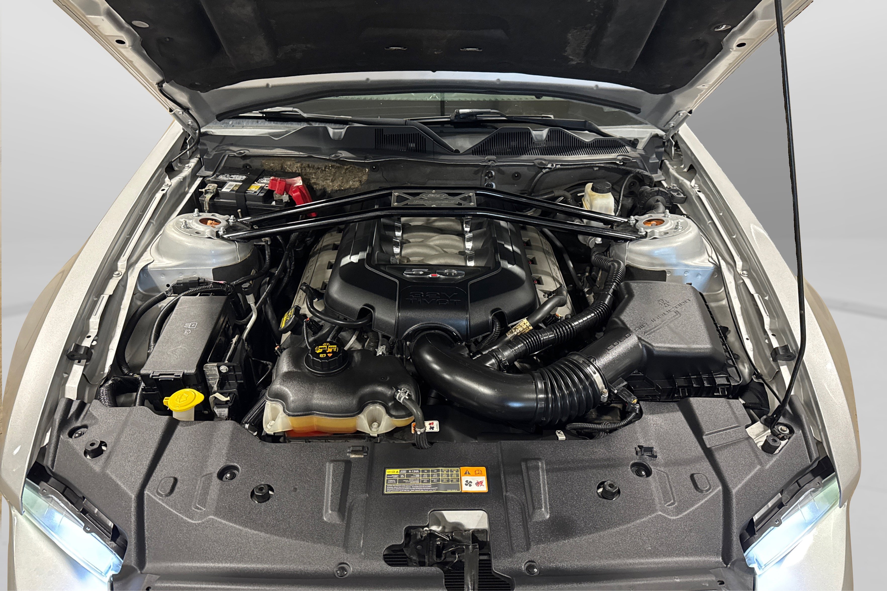 Used 2013 Ford Mustang GT image 11