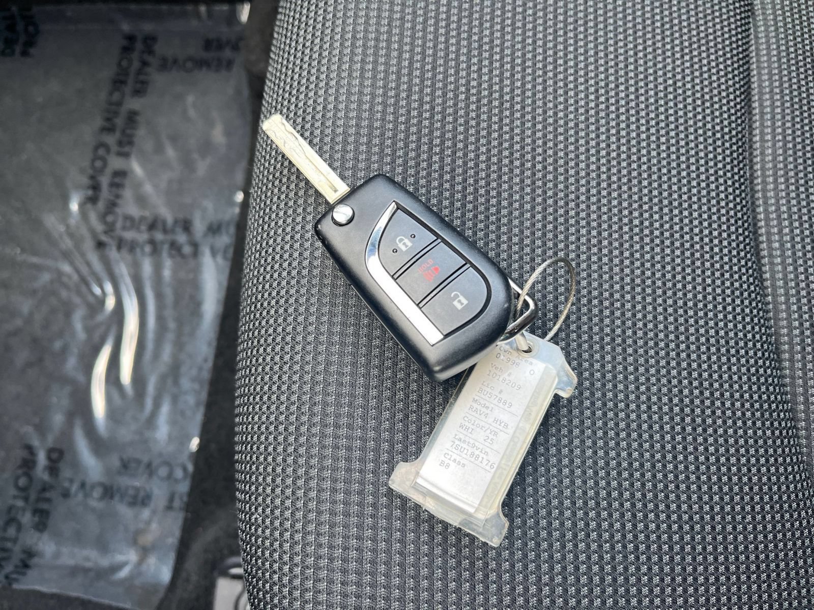 Used 2025 Toyota RAV4 LE AWD/4WD image 21