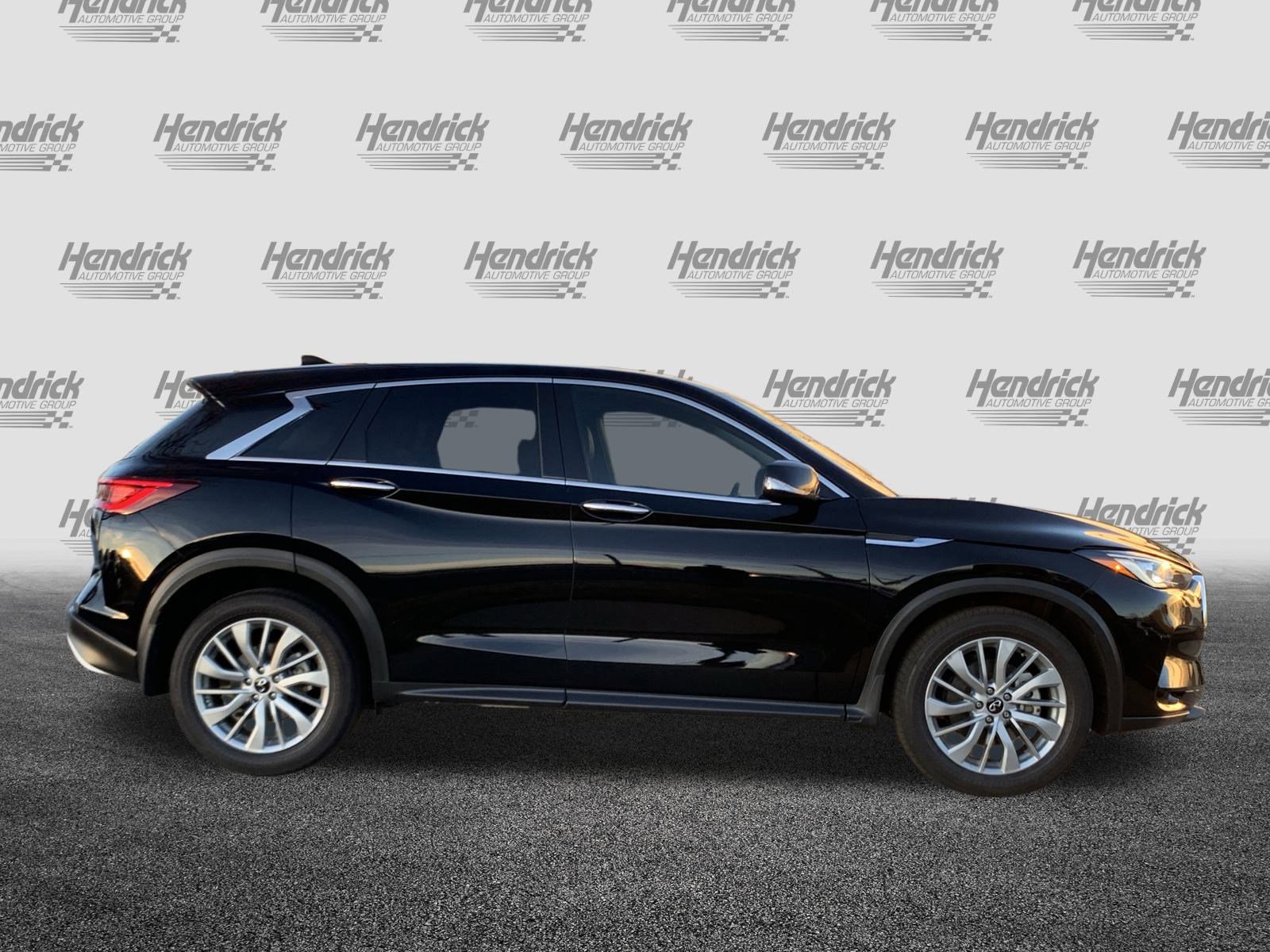 Used 2023 INFINITI QX50 Pure image 11