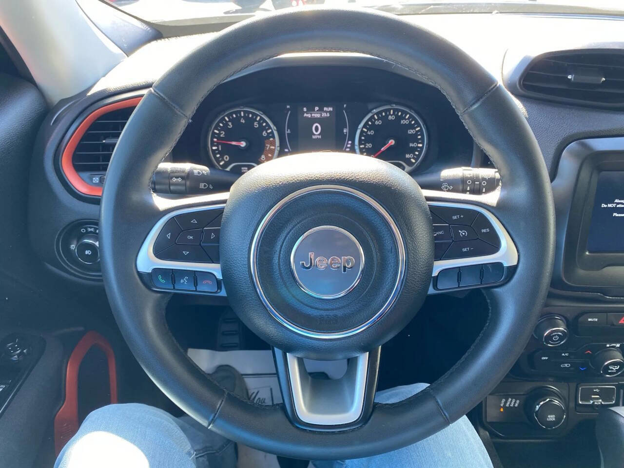 Used 2020 Jeep Renegade Latitude image 12