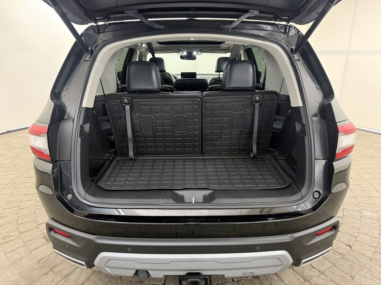 Used 2023 Honda Pilot Elite image 7