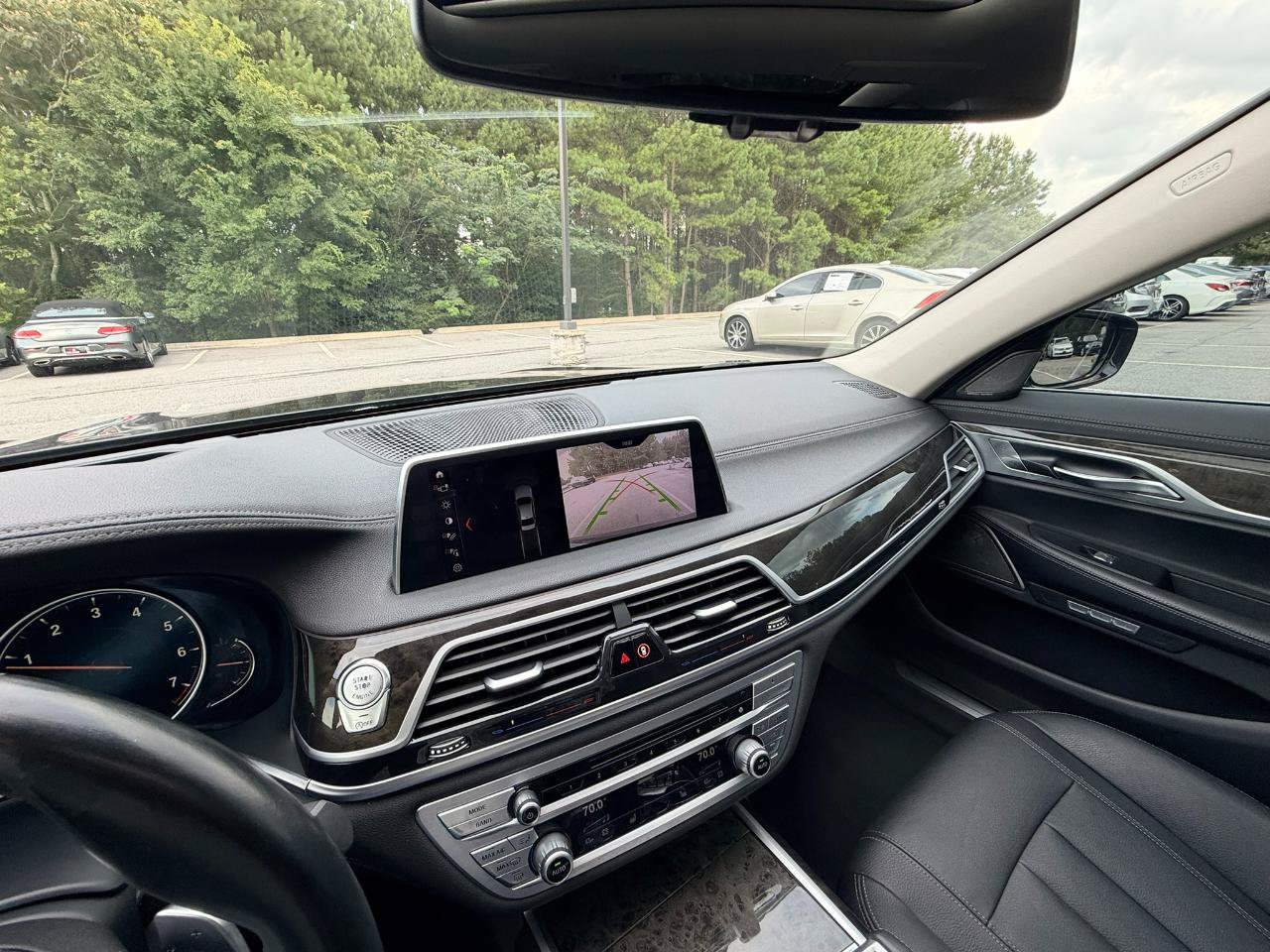 Used 2018 BMW 740i xDrive AWD/4WD image 25