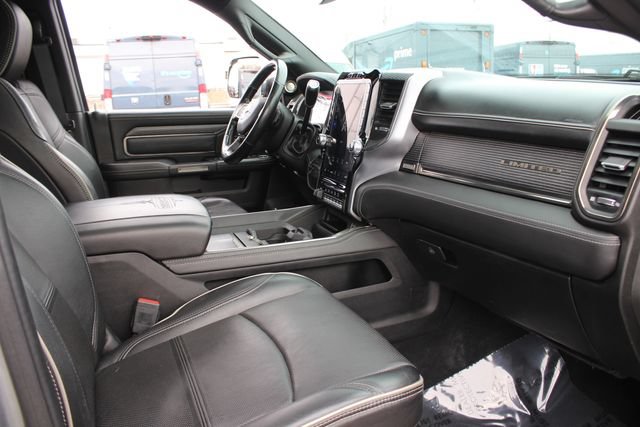 Used 2020 RAM 2500 Limited AWD/4WD image 34