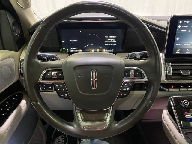 Used 2018 Lincoln Navigator Reserve w/ Technology Package image 19