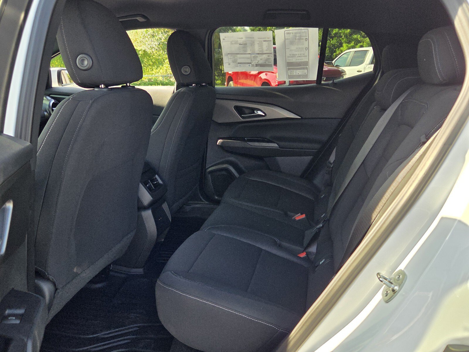 Used 2026 Chevrolet Equinox EV LT w/ Comfort Package FWD image 10