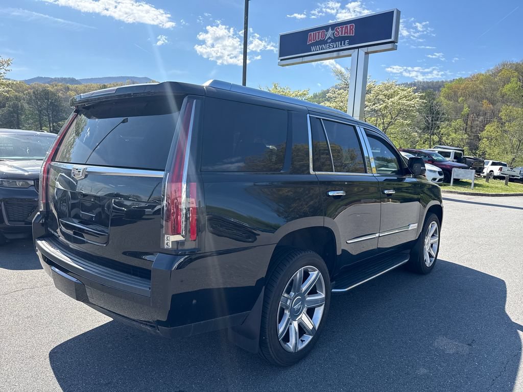 Used 2019 Cadillac Escalade Premium Luxury AWD/4WD image 3