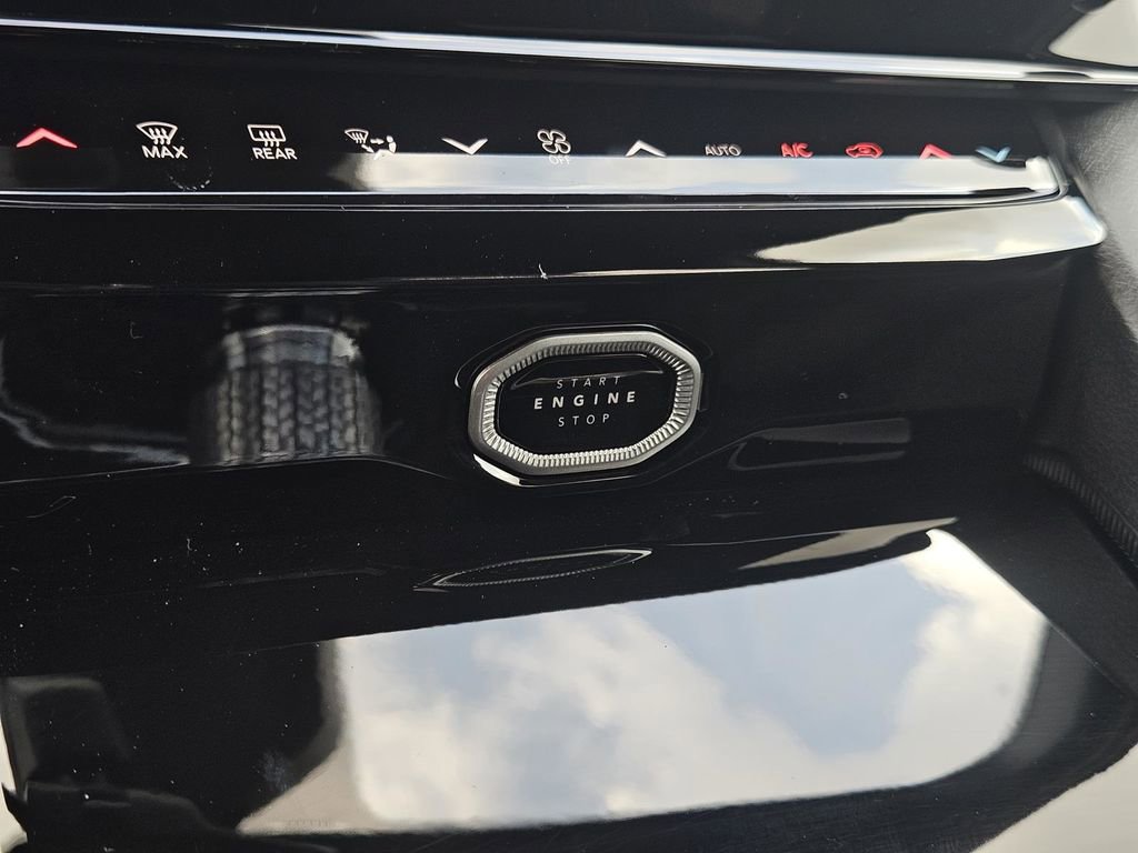 New 2026 Jeep Grand Cherokee L Laredo image 21