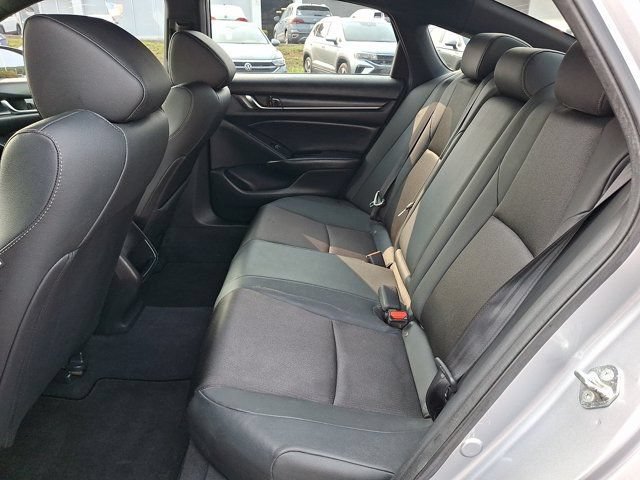 Used 2019 Honda Accord Sport image 13