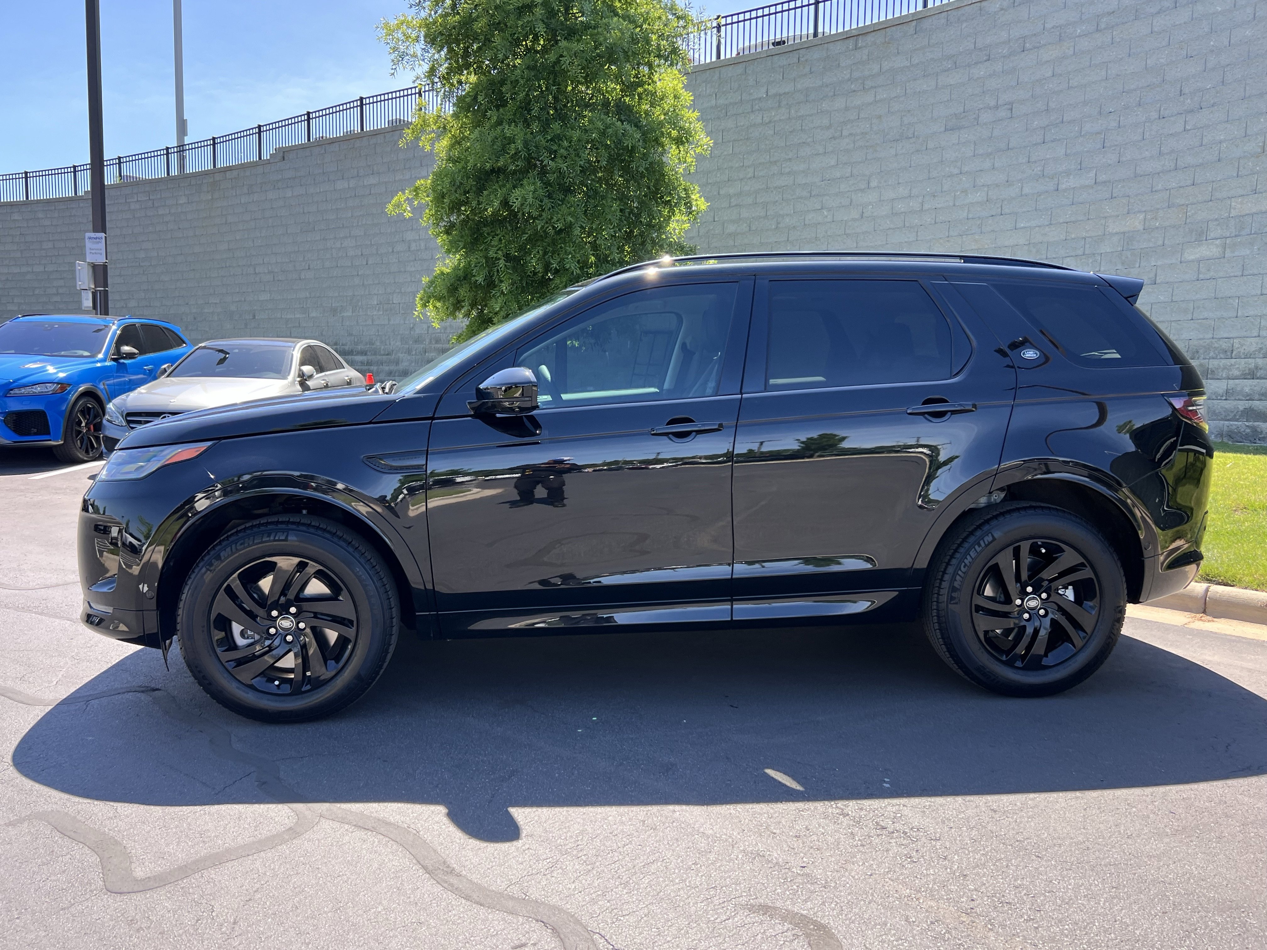 Certified 2025 Land Rover Discovery Sport S AWD/4WD image 4