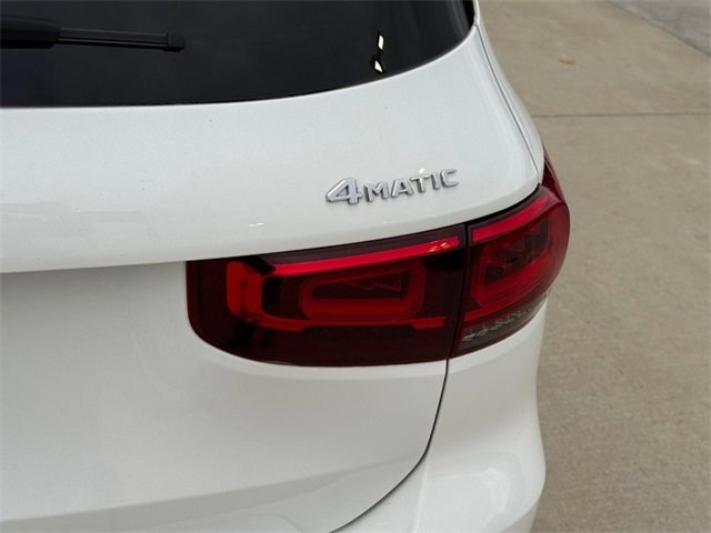 Certified 2022 Mercedes-Benz GLB 250 4MATIC image 11
