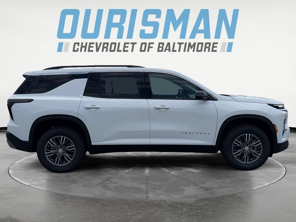 New 2026 Chevrolet Traverse LT w/ Driver Confidence Package FWD image 7