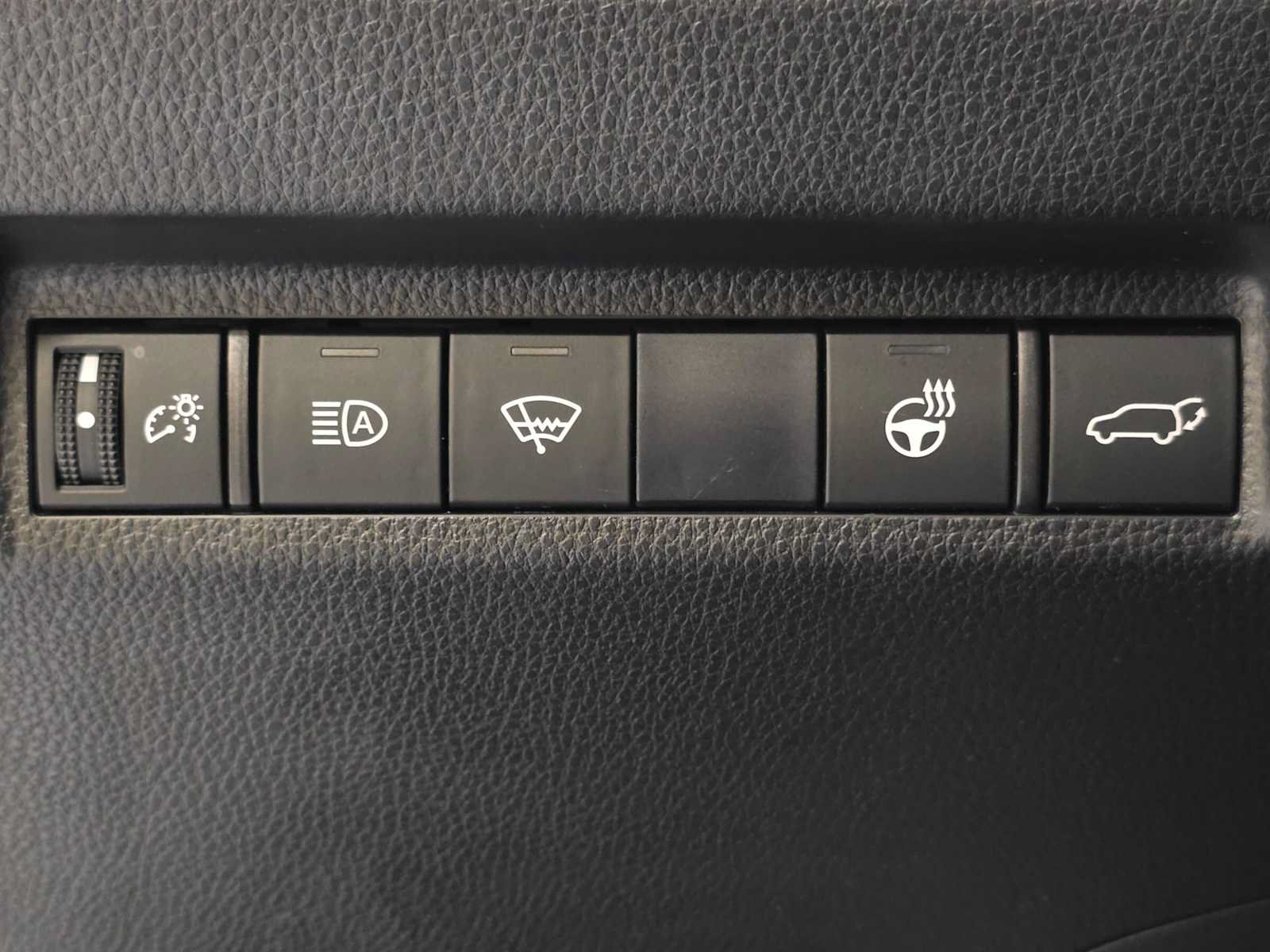 Certified 2021 Toyota RAV4 XSE AWD/4WD image 18